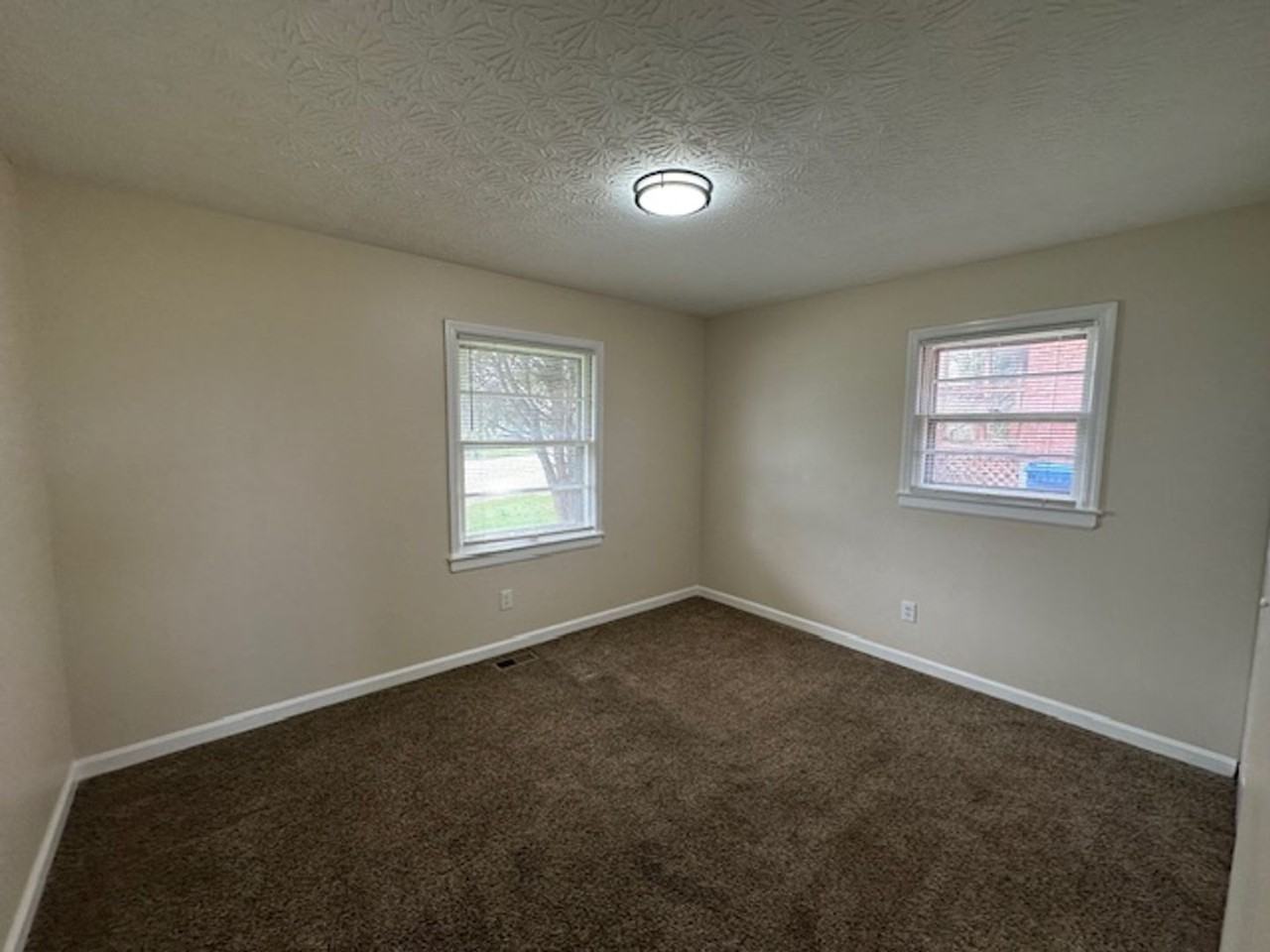 1011 Pine Bloom Dr - Photo 6 of 12