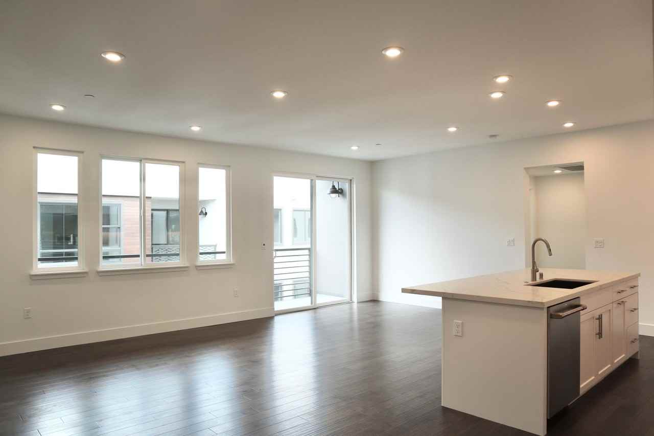 45049 Challenge Cmn #403 - Photo 2 of 32