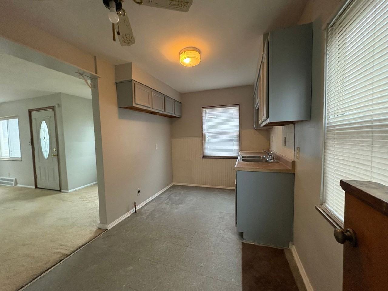 12401 Garland Ave - Photo 7 of 10