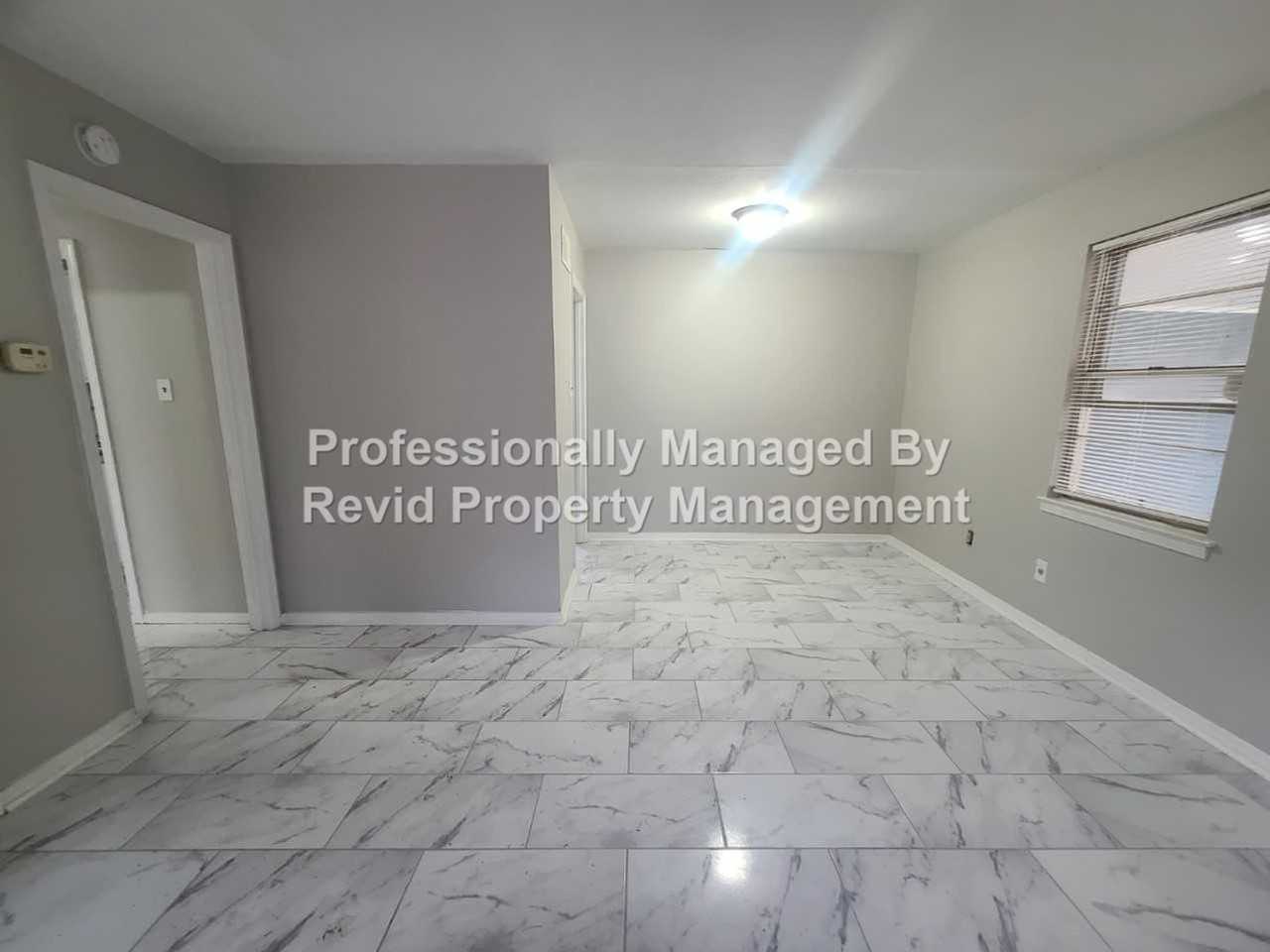 3284 Mckell Dr - Photo 2 of 15