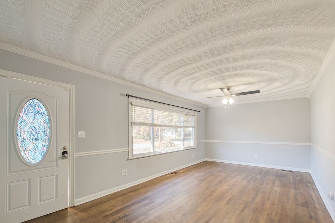 200 Cynthia Dr - Photo 2 of 42