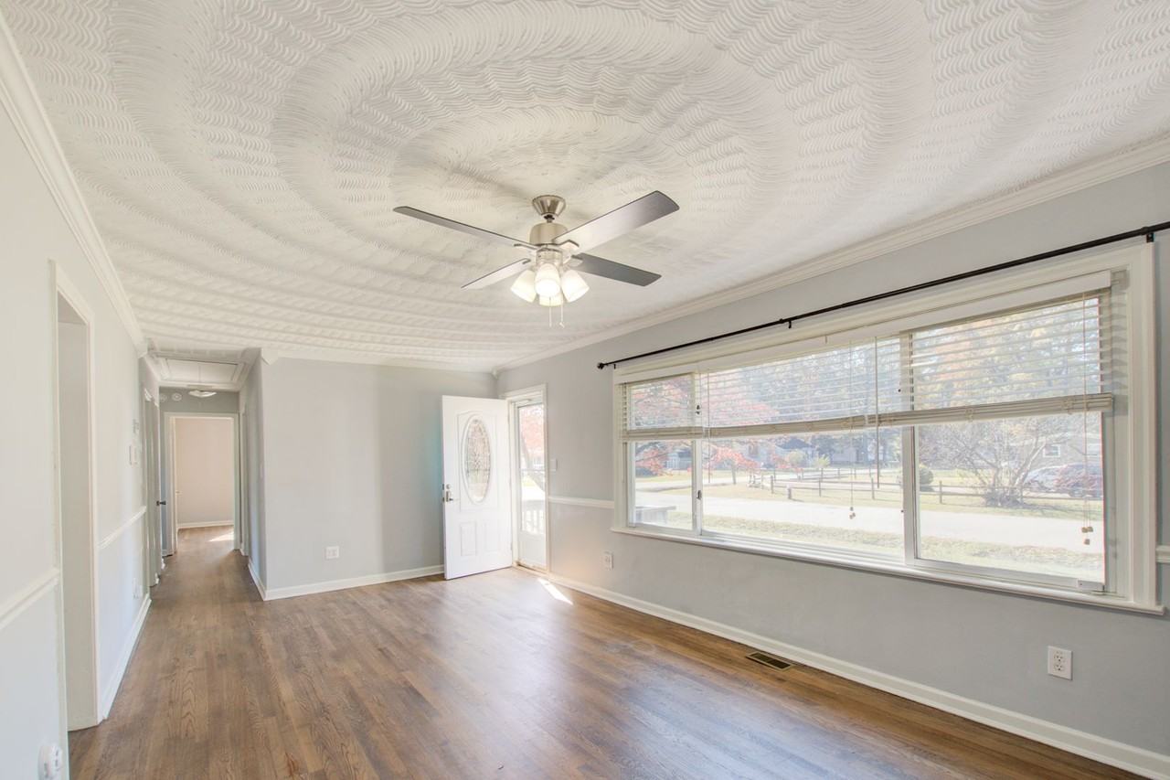 200 Cynthia Dr - Photo 4 of 42