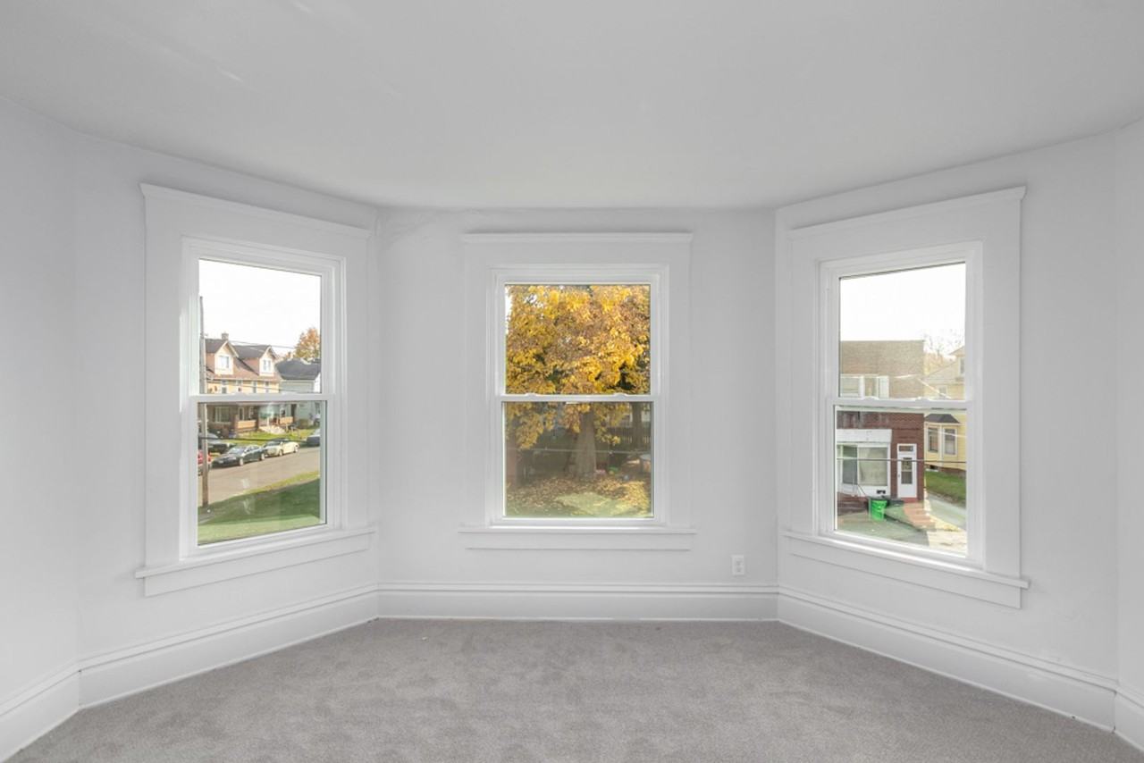 205 W Cambridge St - Photo 5 of 12