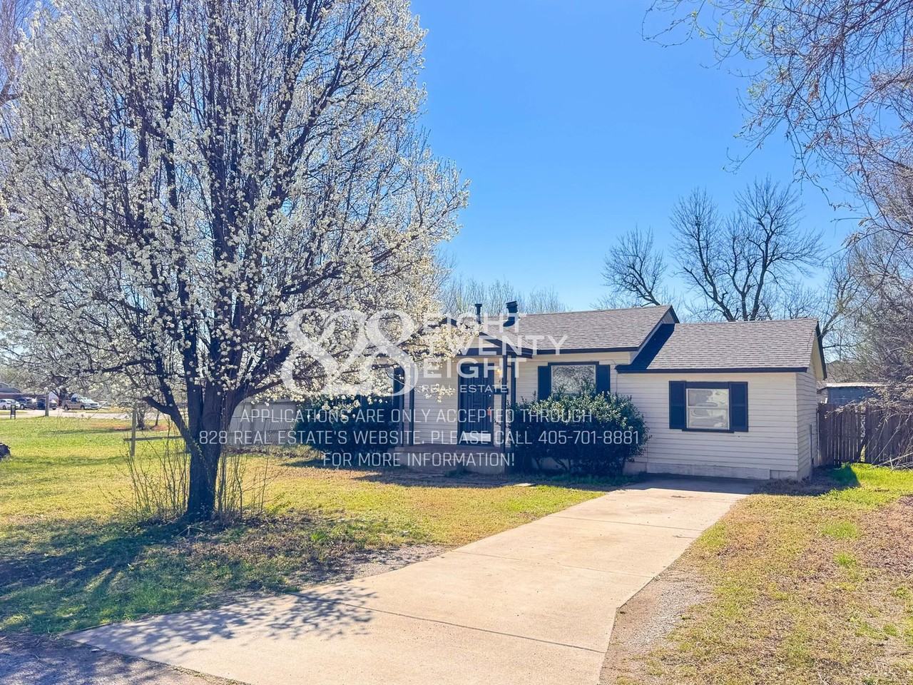 4224 Se 42nd St - Photo 3 of 18