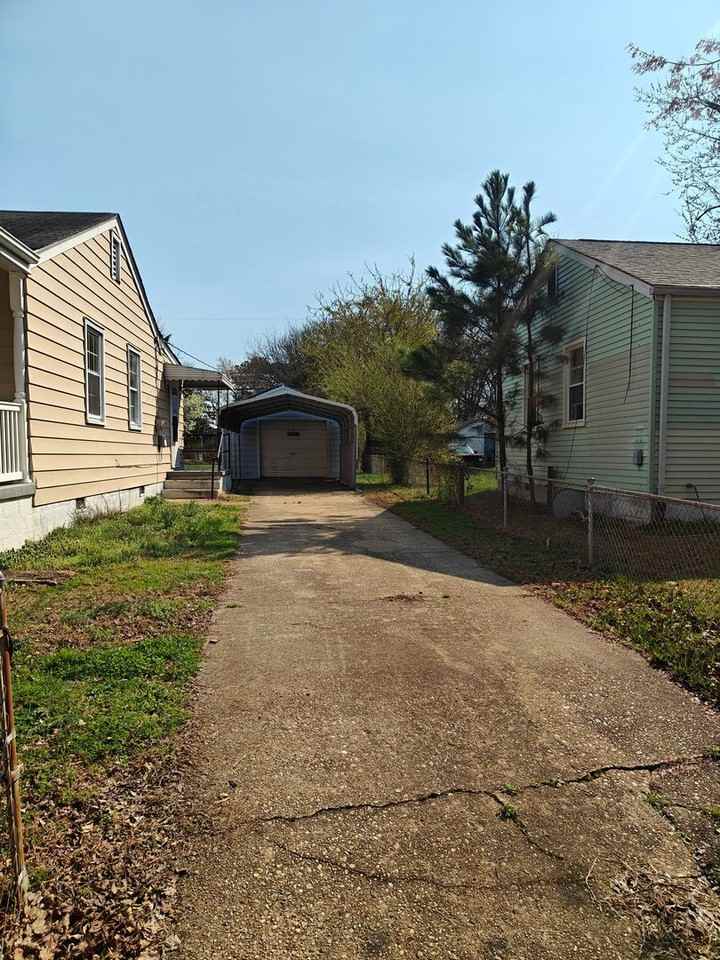 3310 Frank Rd - Photo 2 of 13