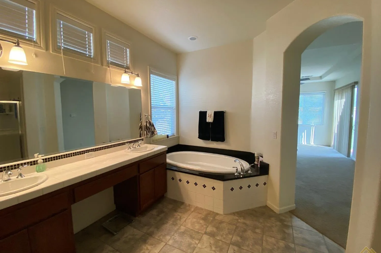 16022 San Marco Pl - Photo 6 of 6