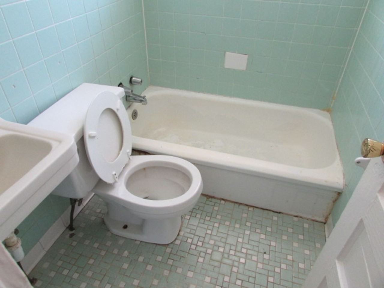 213 Highland Ave - Photo 6 of 7