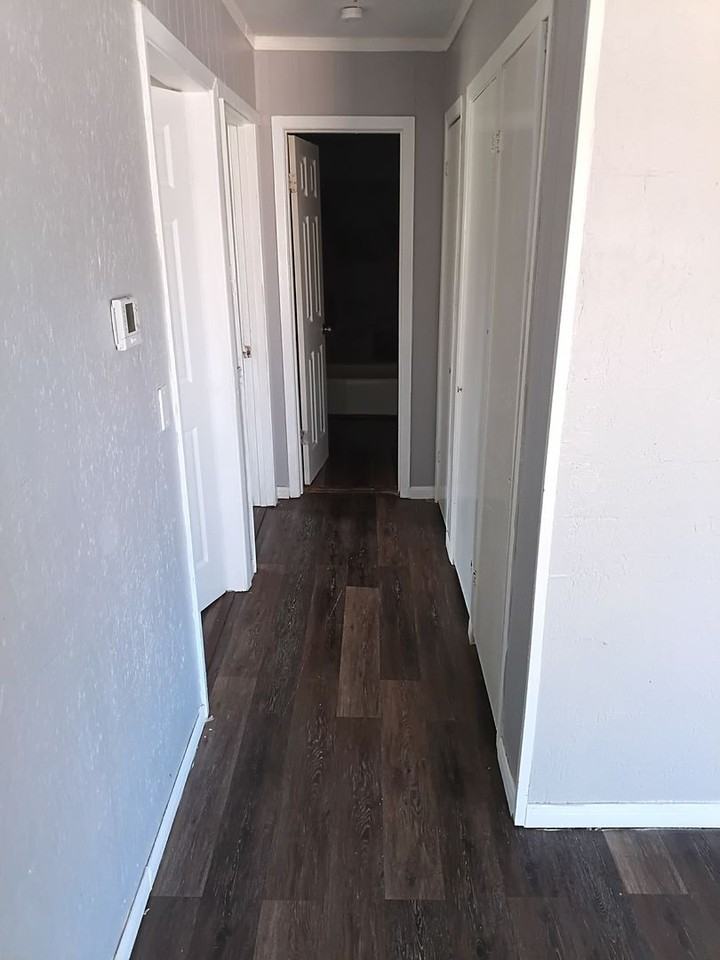 632 E Sears St - Photo 7 of 13