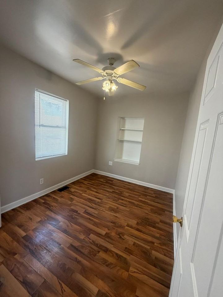 2256 Connecticut St - Photo 6 of 28