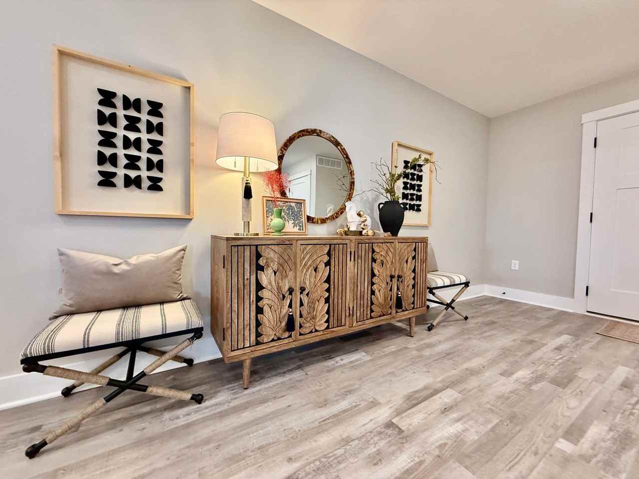 7845 2nd St - Photo 5 of 50