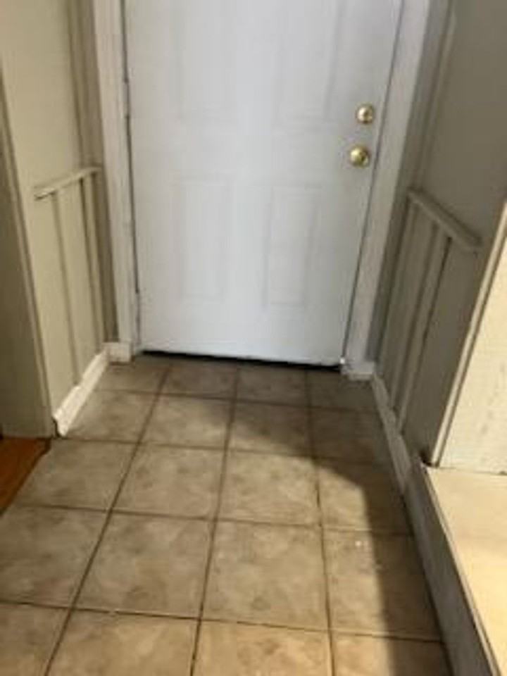 4060 Tessland Rd - Photo 5 of 19