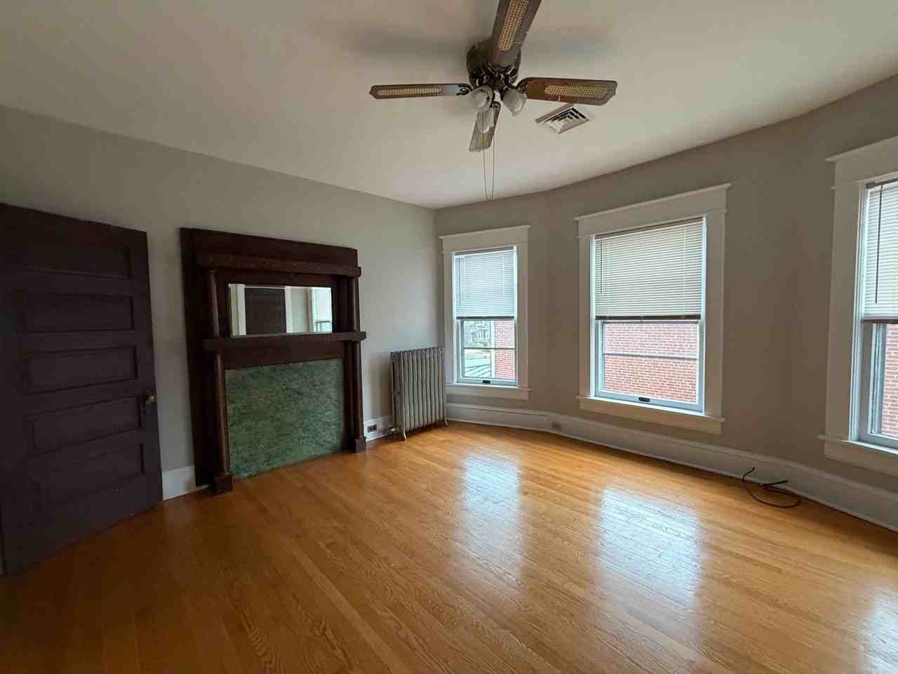 2216/2218 Memorial Ave SW - Photo 5 of 12