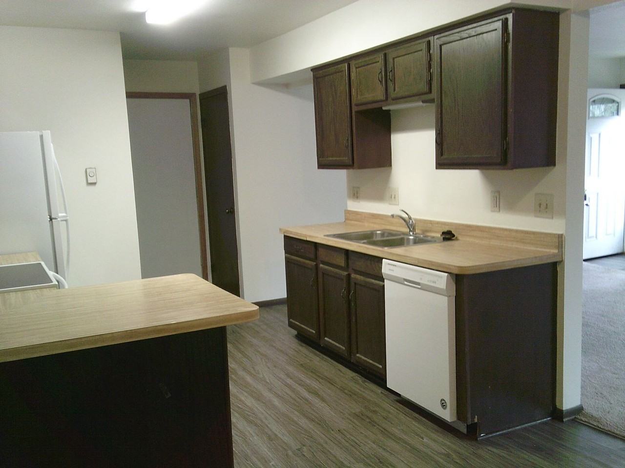 N18W5317 Pierce Ct - Photo 2 of 2