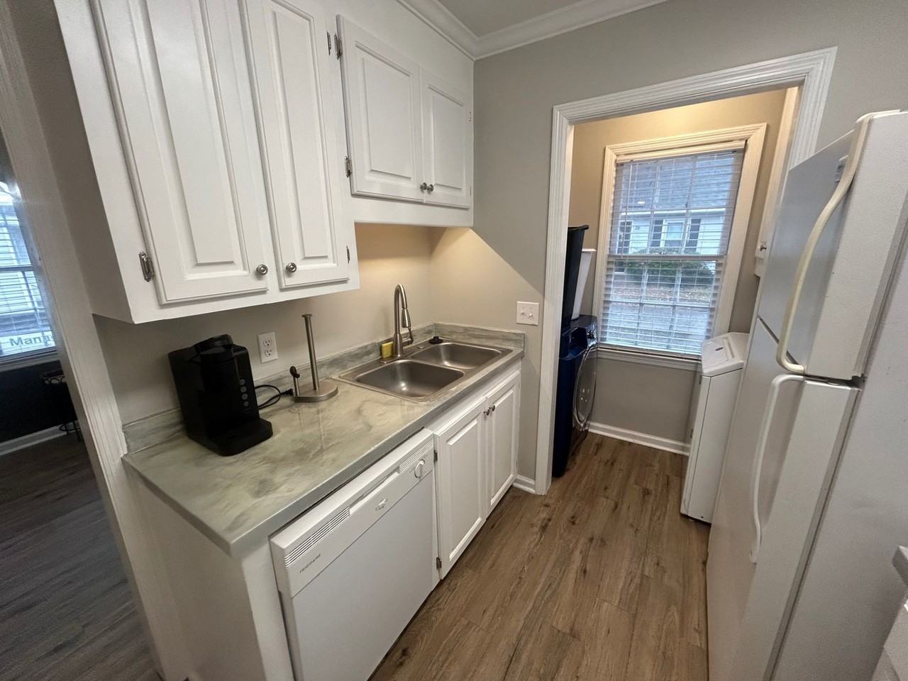 33 Old Clayton Ct - Photo 7 of 17