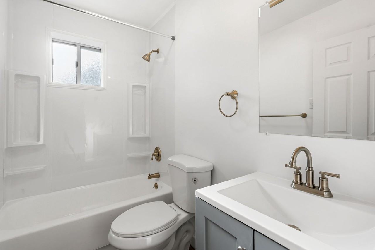 1850 Funston Ave - Photo 2 of 30