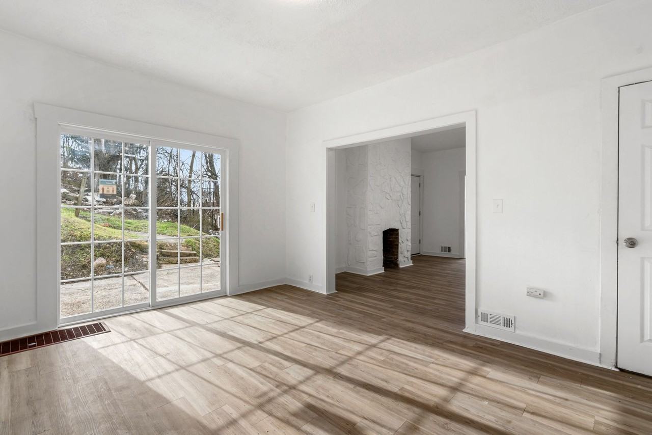 1850 Funston Ave - Photo 3 of 30