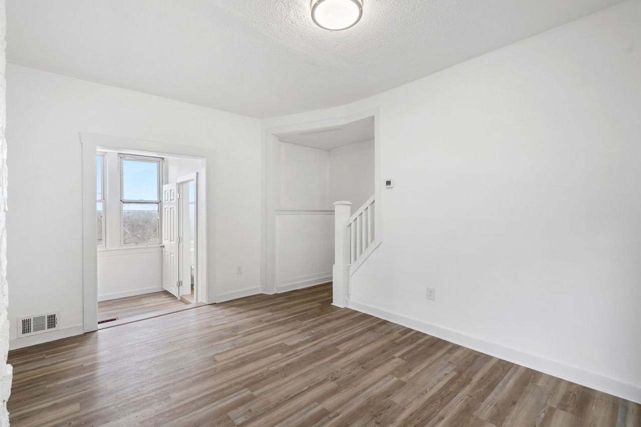 1850 Funston Ave - Photo 6 of 30