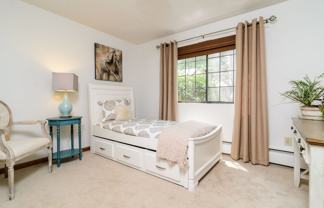 Putnam Village: 10P - Photo 1 of 1