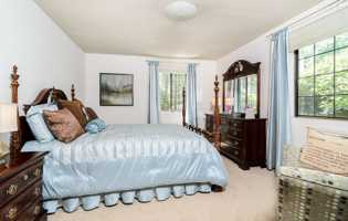 featured image of 173 Chestnut St