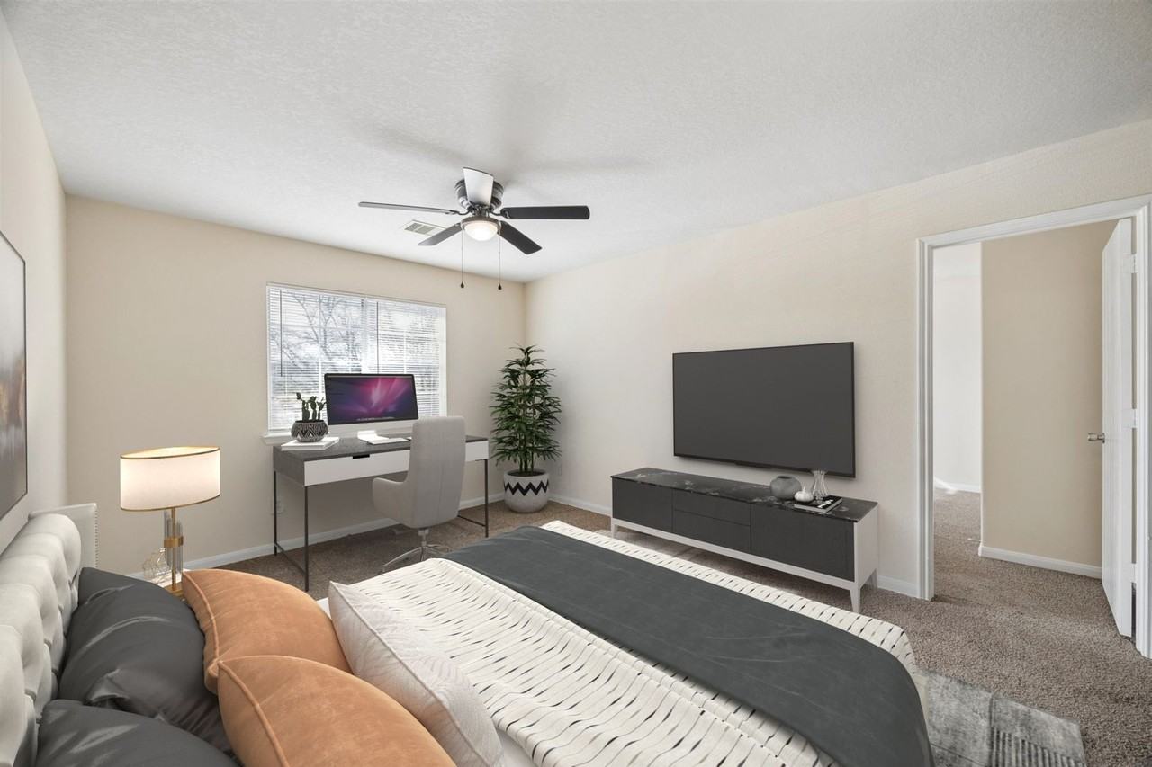 20218 Stonegrove Ct - Photo 3 of 23