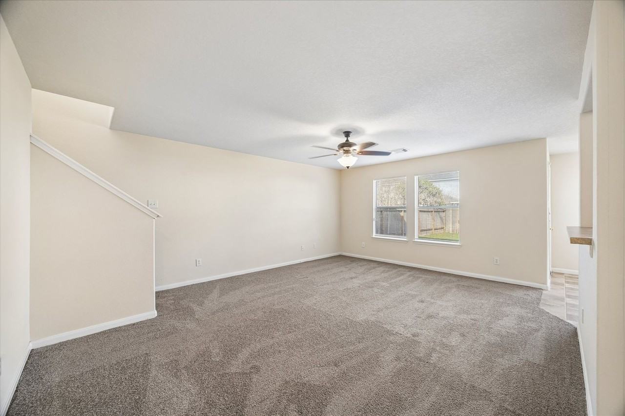 20218 Stonegrove Ct - Photo 6 of 23