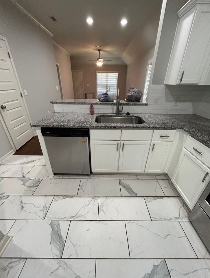 208 Martha George Hall Dr - Photo 2 of 9