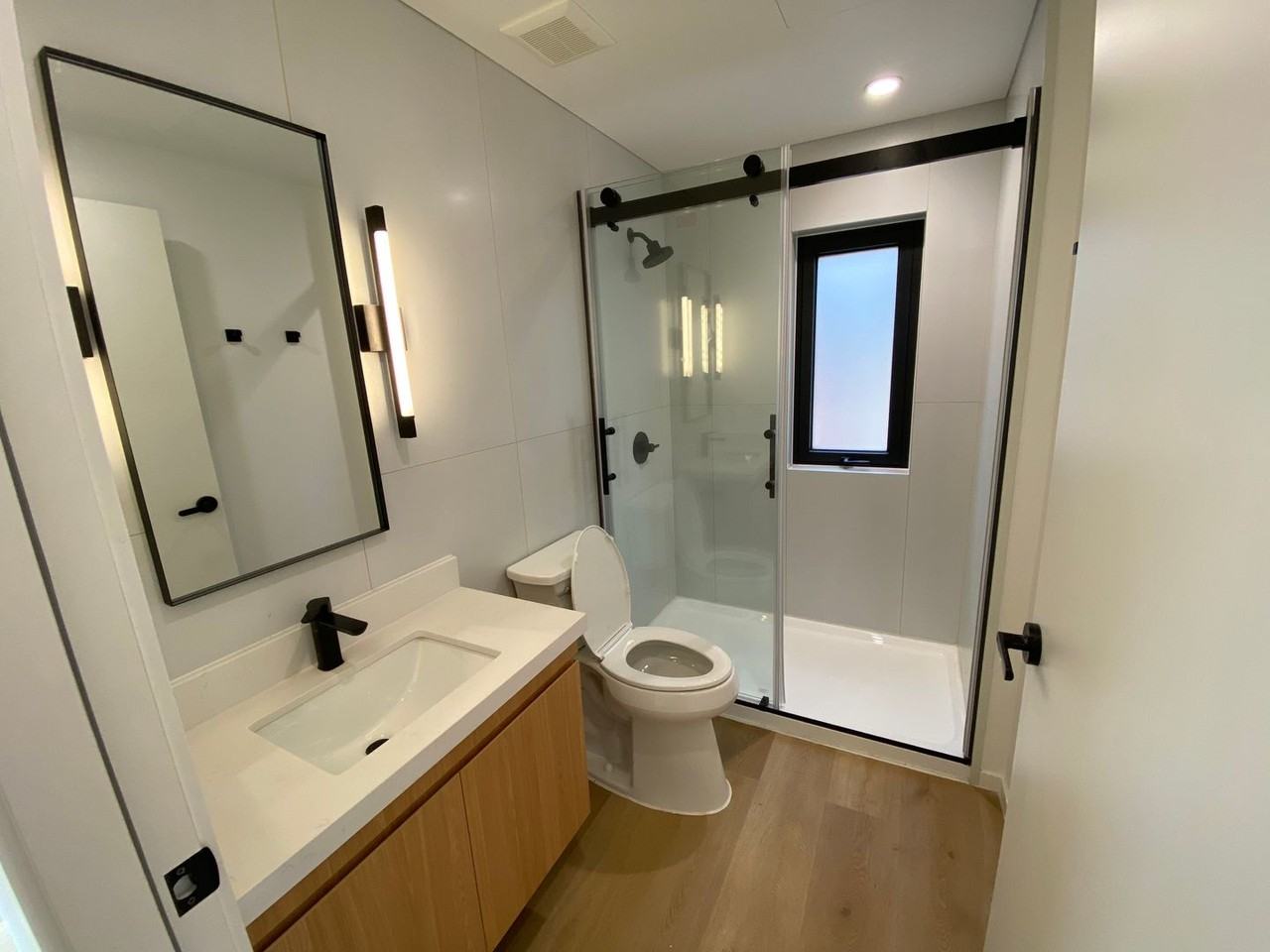 1320 River St - Photo 6 of 10