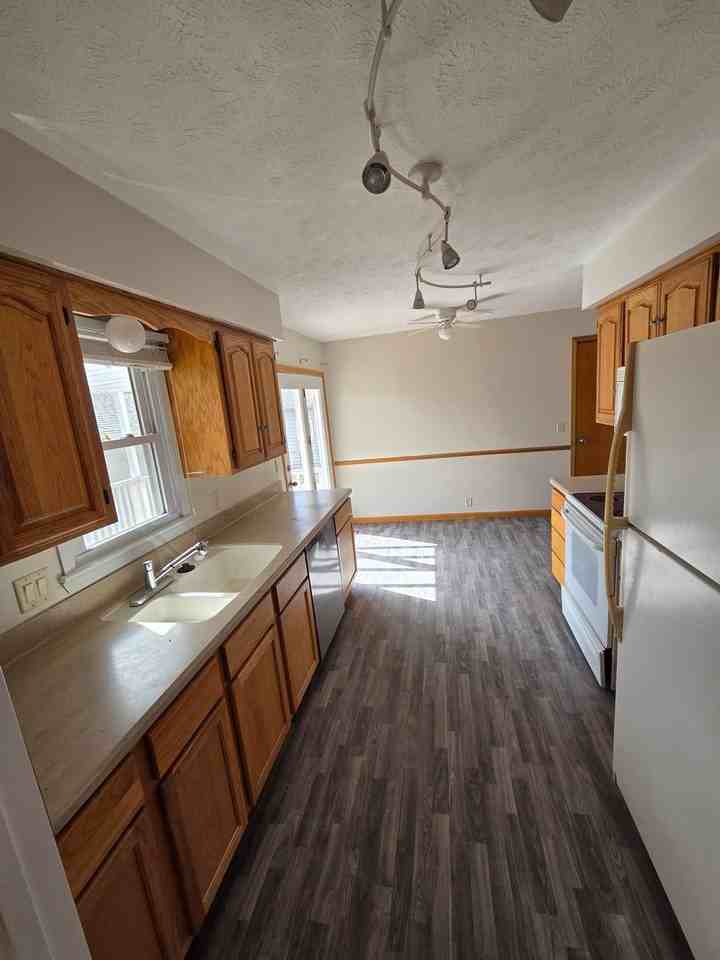 10909 Westover Rd - Photo 7 of 21