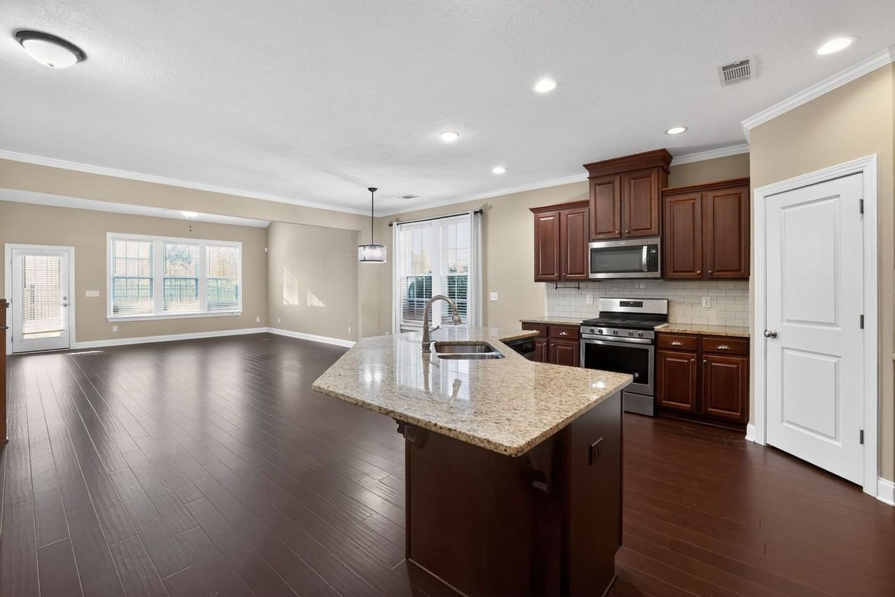 2226 Kendall Park Dr - Photo 2 of 24