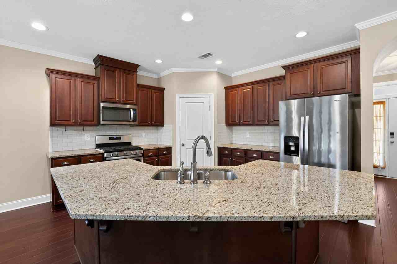 2226 Kendall Park Dr - Photo 3 of 24