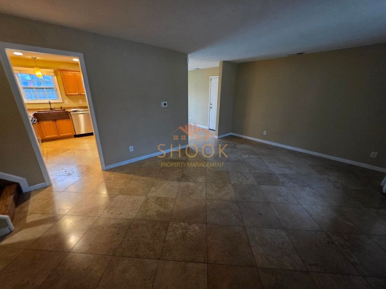 124 Juniper Ct - Photo 3 of 22