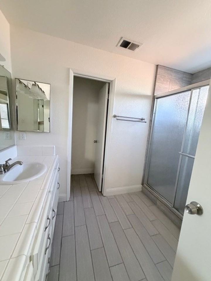 7625 Canyon Clover Dr - Photo 4 of 11