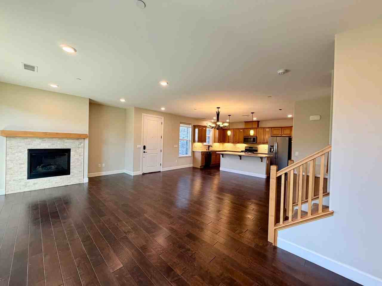 1991 Wind Ranch Rd #B - Photo 5 of 25