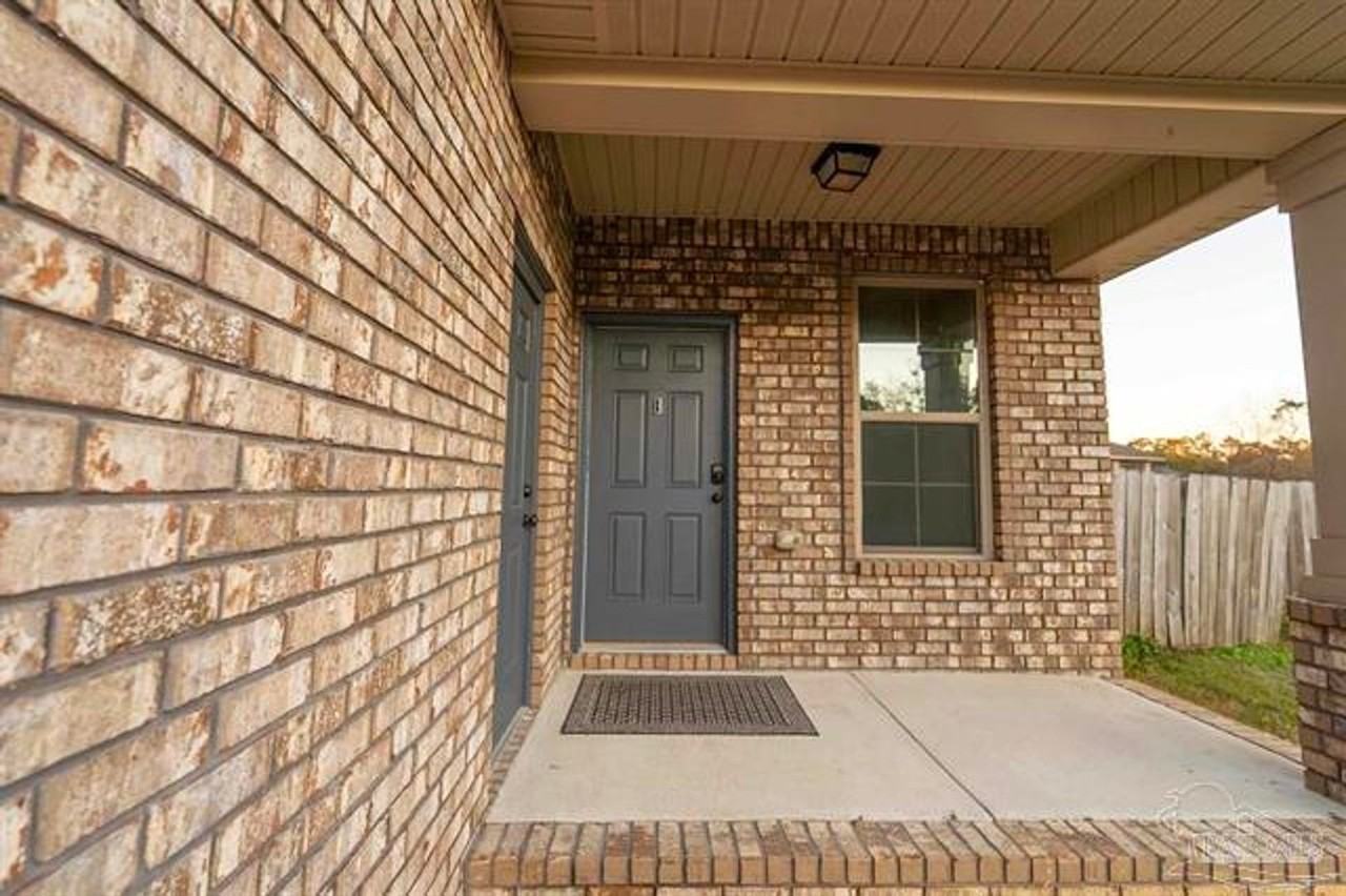 1060 Bretts Way - Photo 2 of 22