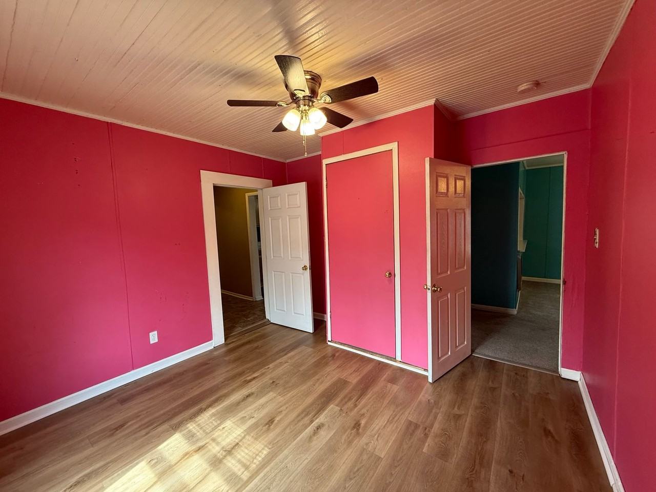 586 Dixon Rd - Photo 6 of 15