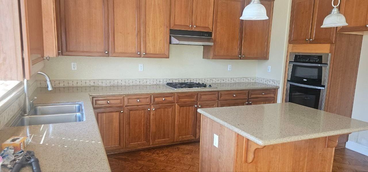 883 Kiwi St - Photo 7 of 12