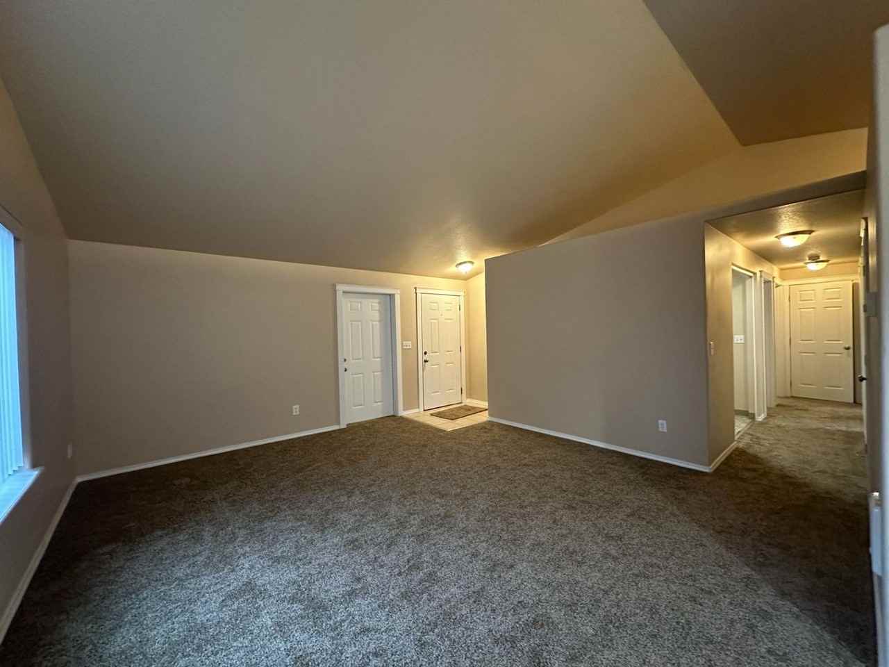 808 Se Maui Ln - Photo 6 of 18