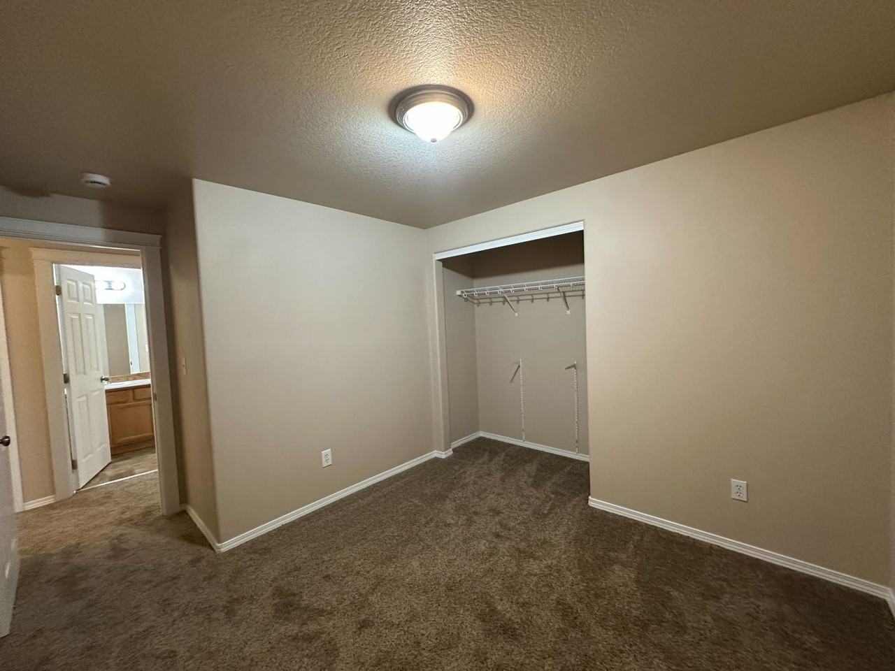 808 Se Maui Ln - Photo 7 of 18