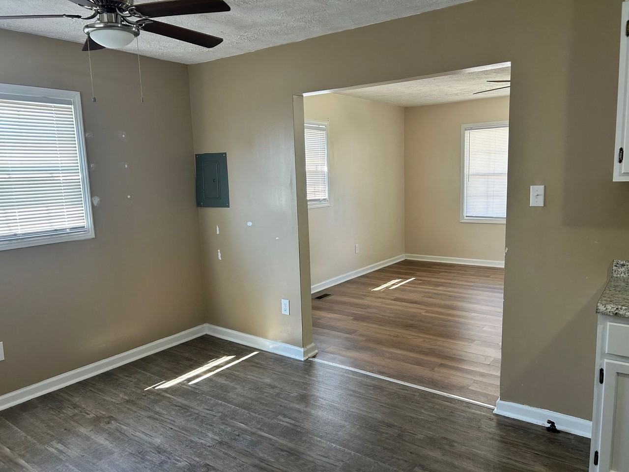 511 Grey St - Photo 7 of 13