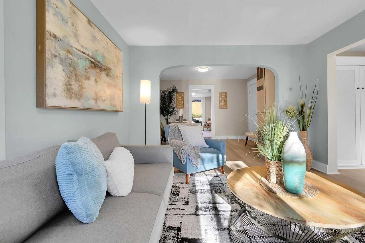 2850 Nw 65th St - Photo 2 of 27