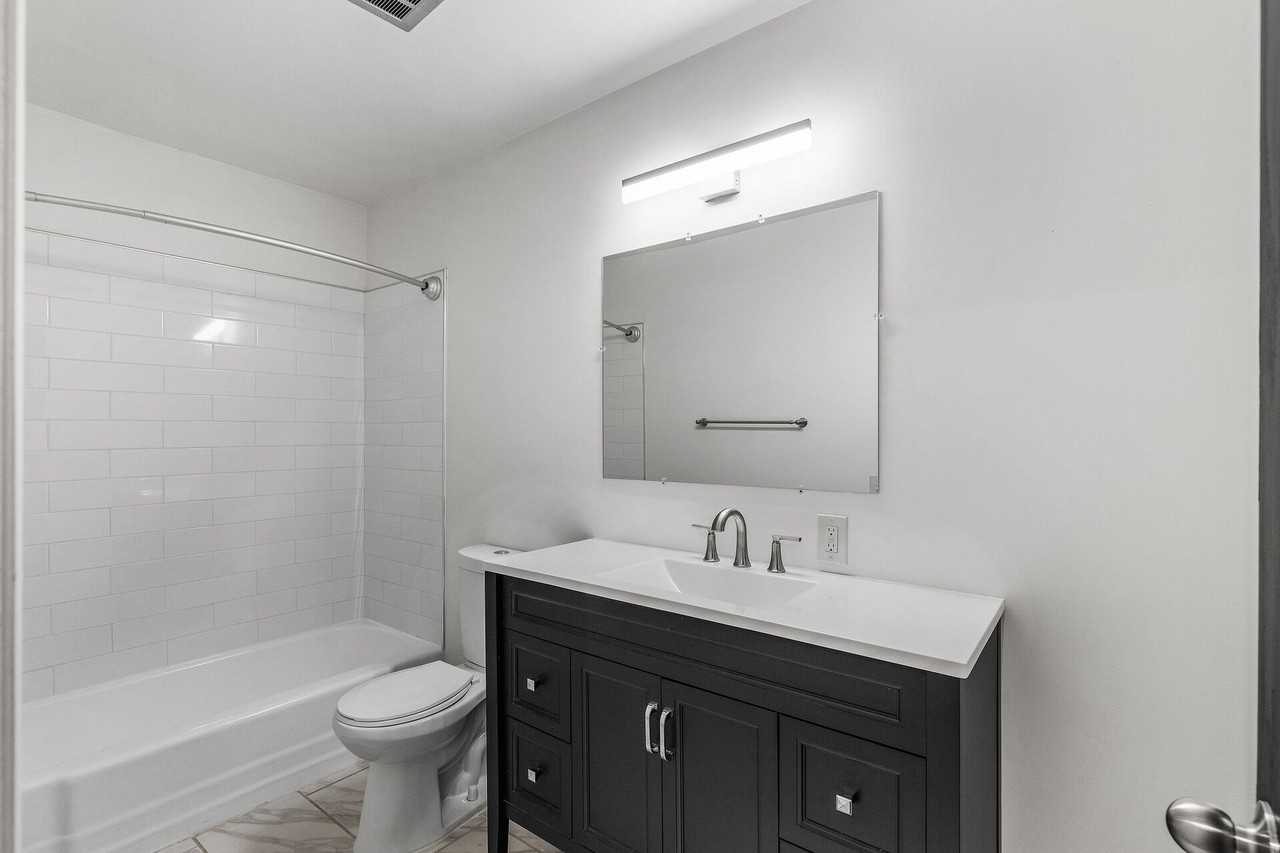 Fremont Court Apartments - Photo 5 of 6