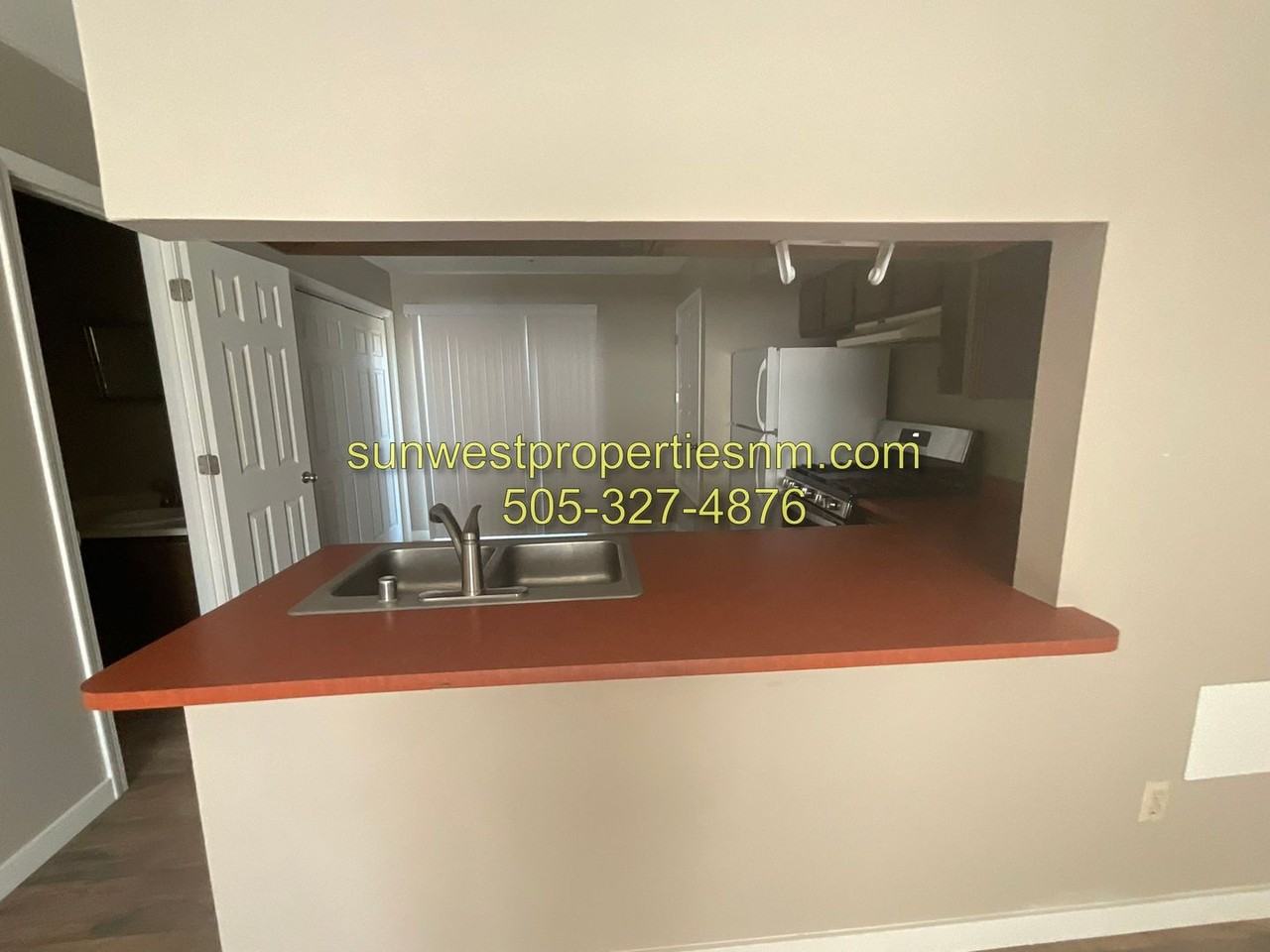 1631 Farmington Ave #1 - Photo 6 of 20