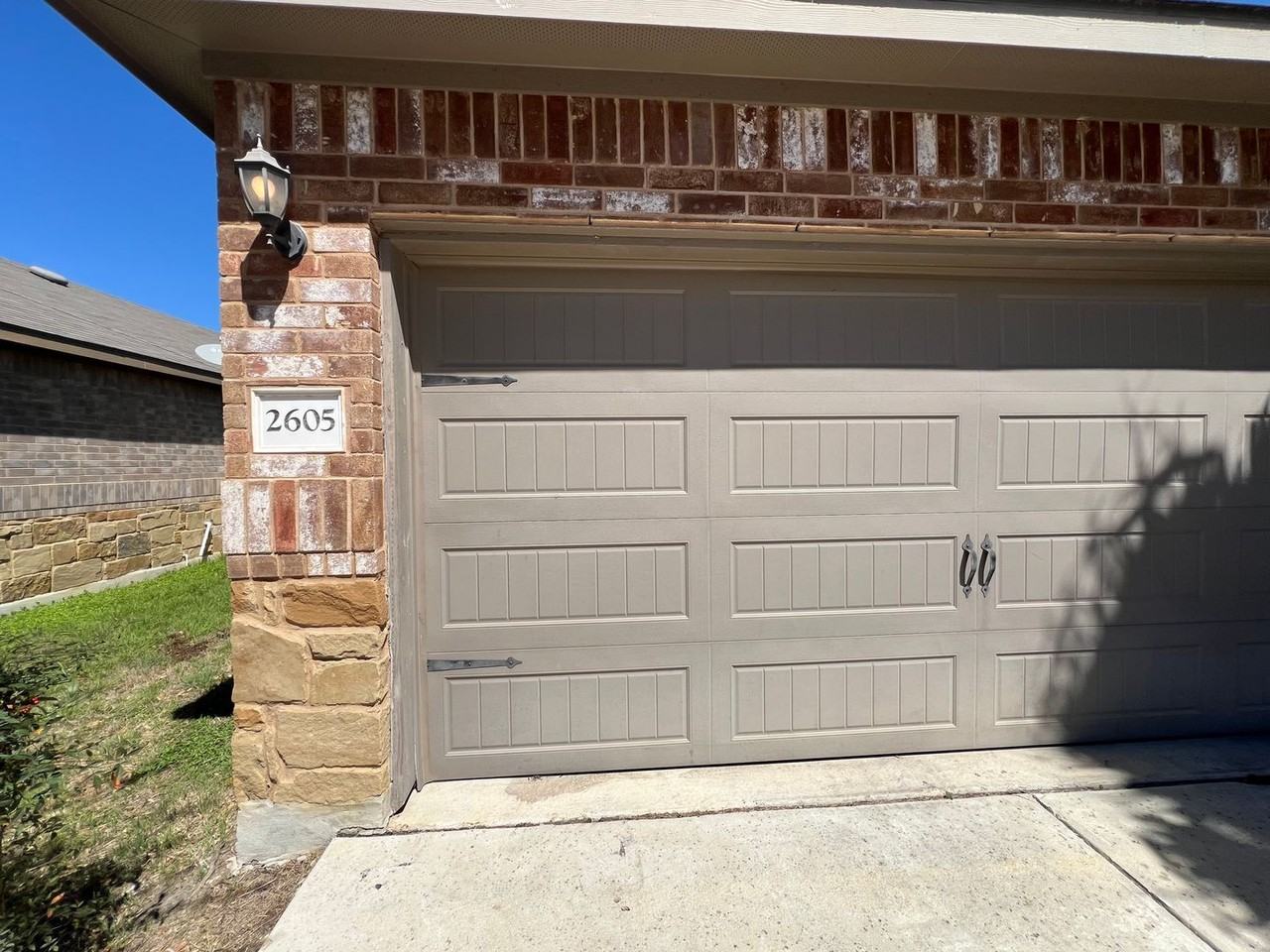 2605 Pahmeyer Rd - Photo 3 of 22