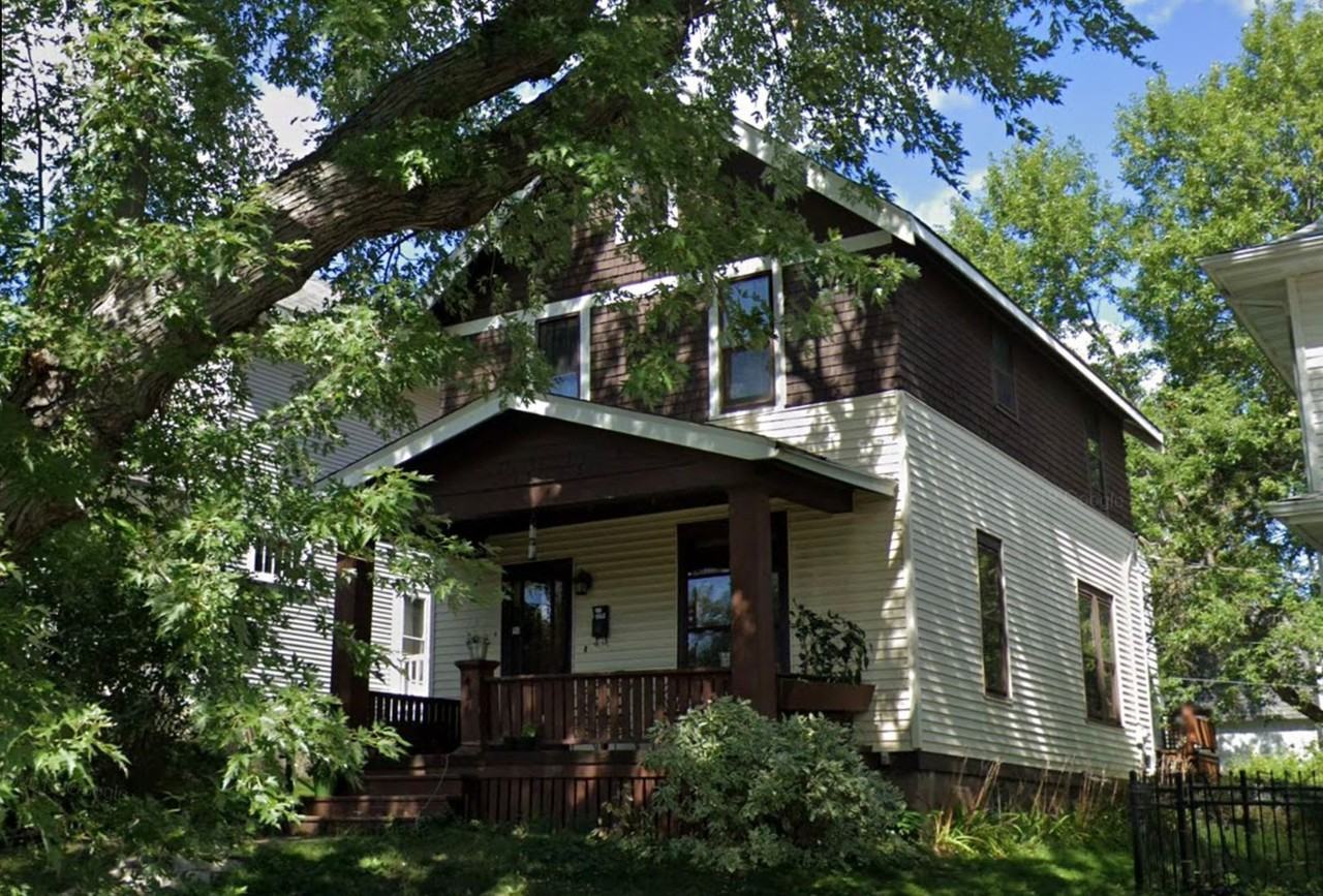 426 N 13th Ave E - Photo 2 of 10