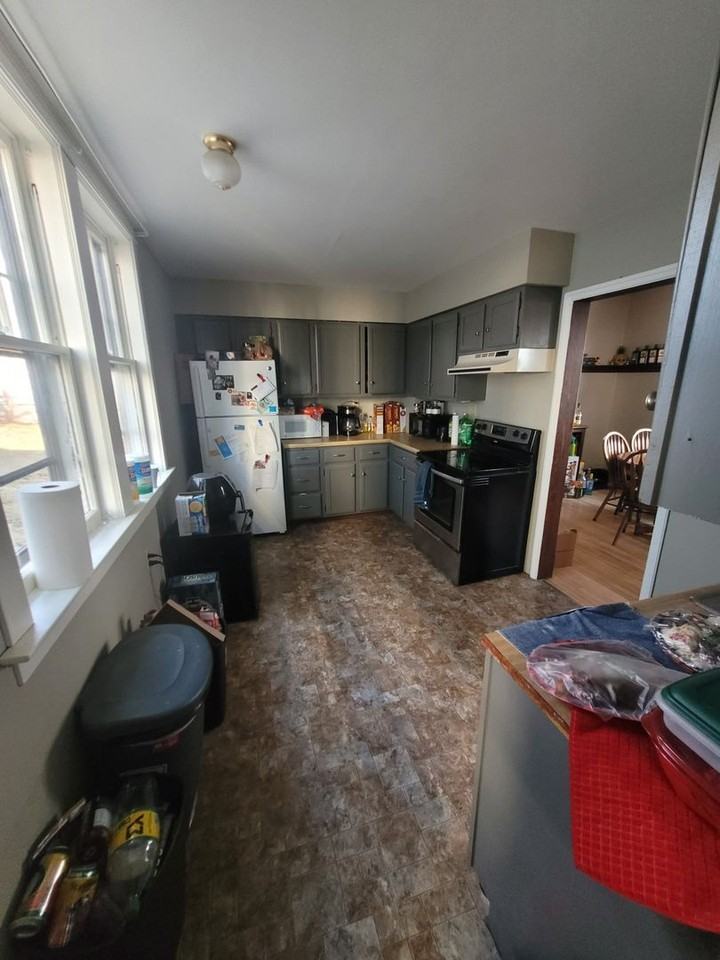 426 N 13th Ave E - Photo 7 of 10