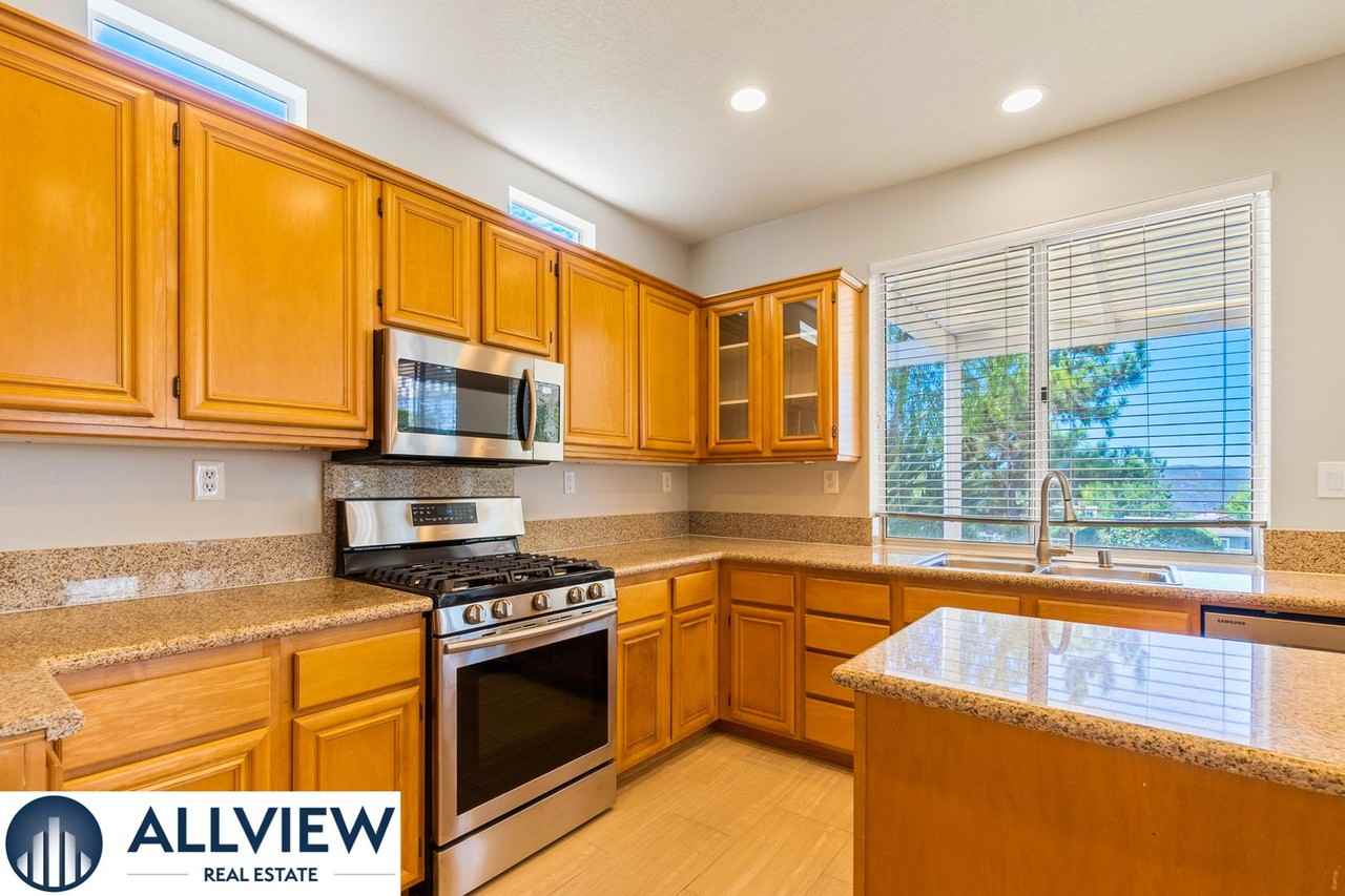 9 Windarbor Ln - Photo 6 of 33