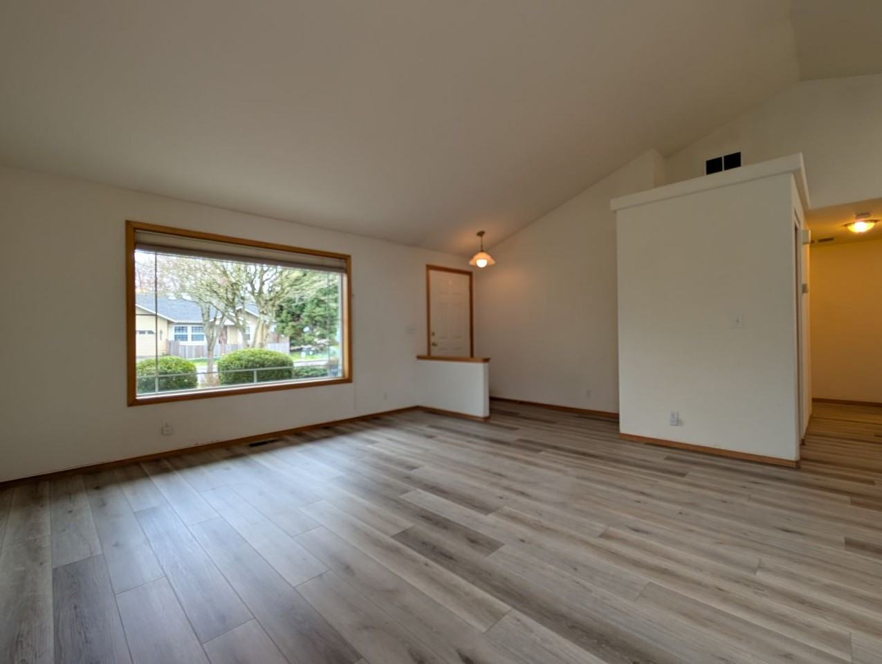 463 Lynnbrook Dr - Photo 6 of 24