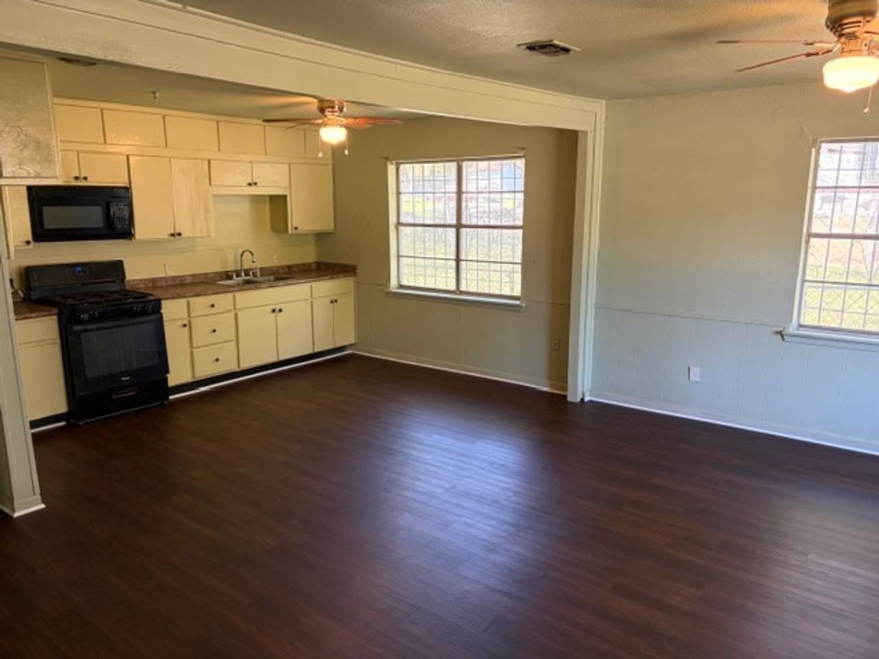 1710 Joe Louis Blvd - Photo 4 of 13