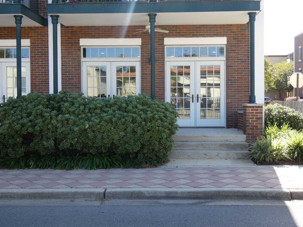 415 E Romana St #101 - Photo 2 of 16