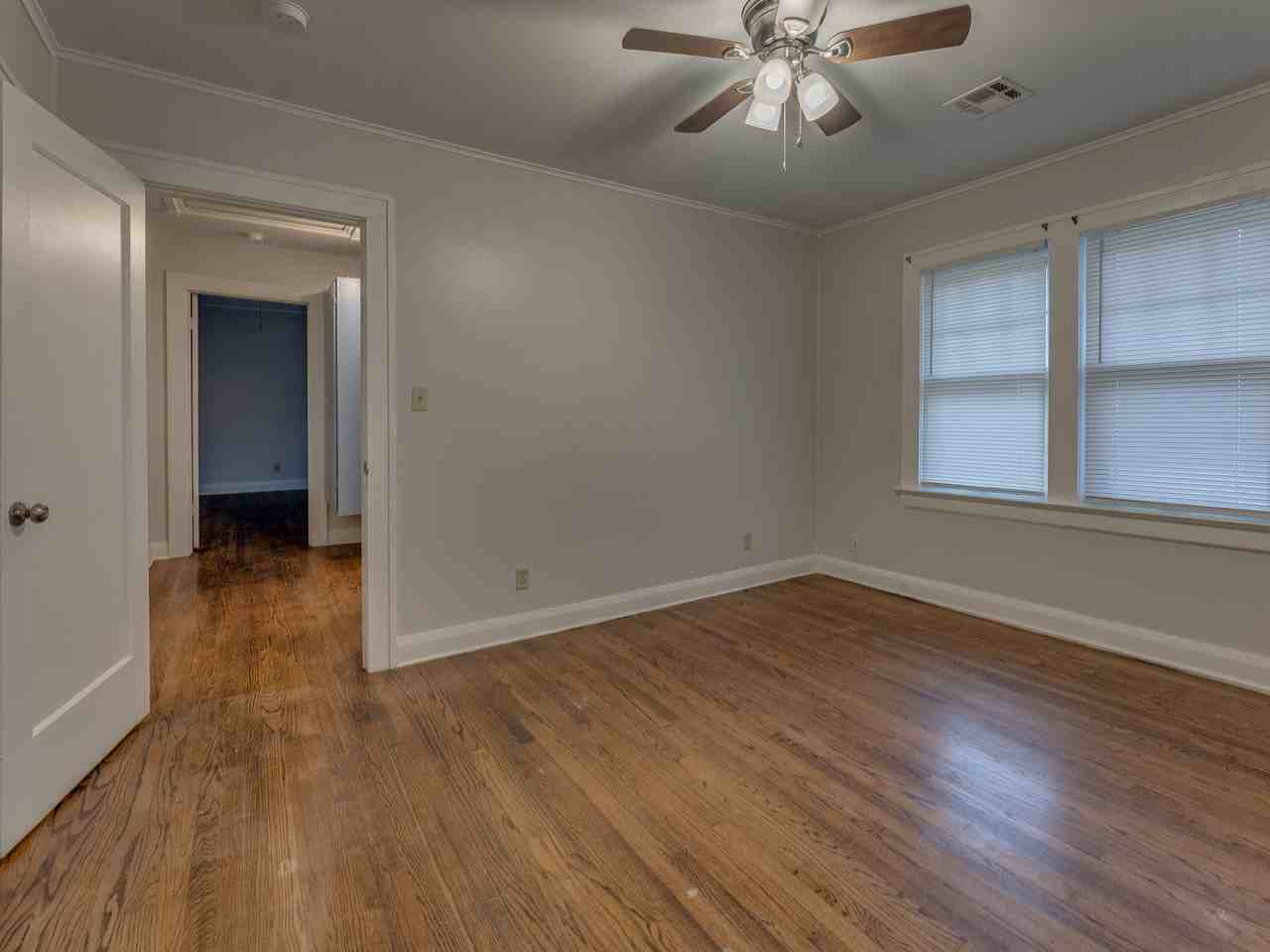 1432 N Park Ave - Photo 5 of 44